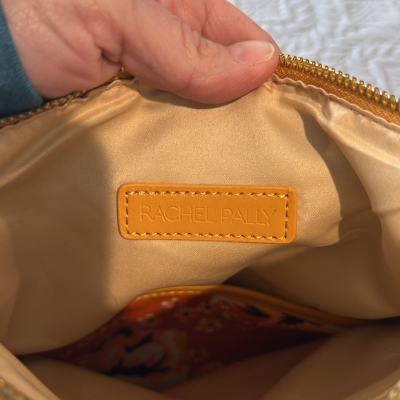 Rachel Pally reversible clutch- Zahara. Canvas and leather. Pocket inside zipper - Picture 6 of 8